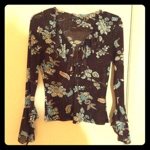 Ruffled flowing top, 3 for $10